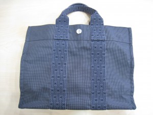 エルメスキャンバス