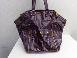 イヴ・サンローランのダウンタウントートをお買取り致しました大吉鶴見店です。