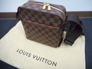 ヴィトン ダミエ オラフPM