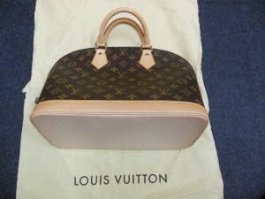 ヴィトンモノグラム アルマの画像です。