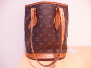 LOUIS VUITTON(ルイ・ヴィトン) プチ・バケット