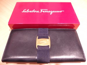 サルヴァトーレ・フェラガモ(Salvatore Ferragamo) 長財布