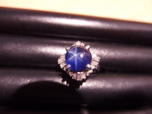 サファイア リング
