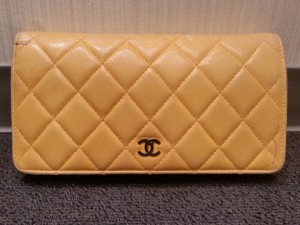 シャネルの財布です。
