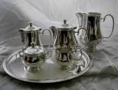 クリストフルの買取は大吉国立店にお任せ下さい。