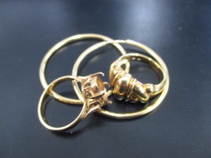 金 ピアスの買取なら追浜駅前の大吉サンビーチ追浜店にお任せください。