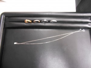 貴金属 指輪 ネックレス