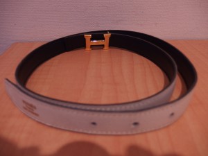 エルメス Hベルト 白×黒