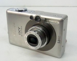 キャノンカメラ買取中です。大吉サンビーチ追浜店です。