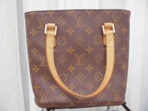 ルイヴィトンのバッグをお買取り致しました。