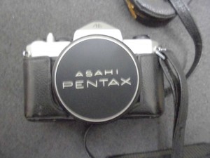 カメラを買取りました。