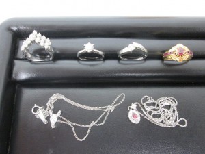 è²´éå±,è²·å,ä¸ç¦å²¡