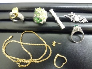 貴金属 ジュエリー