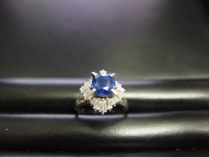 サファイアダイヤモンドリング