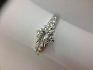 大吉 草加 買取 ダイヤ メレ 画像