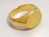 純金のリングです