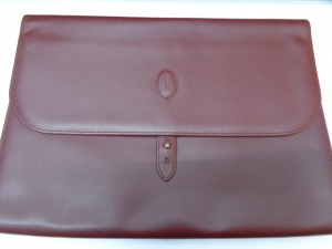 カルティエのクラッチバッグをお買取り致しました大吉鶴見店です。