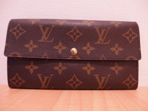 ルイ・ヴィトン(LOUIS VUITTON) ポルトフォイユ・サラ
