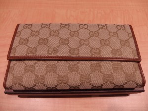 グッチ GGキャンバス 三つ折り 長財布