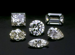 ダイヤでも色々なカットがあります。