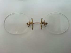 アンティーク眼鏡 お買取しました。大吉岩出店