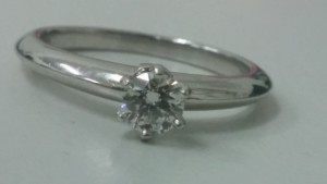 ティファニーのダイヤリング高価買取なら札幌市北区の大吉あいの里店!