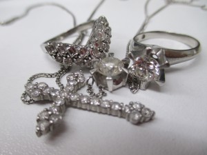 堺東ではいつでもダイヤモンドを高価買取