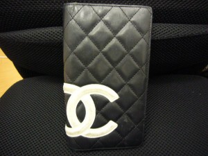 シャネルの財布