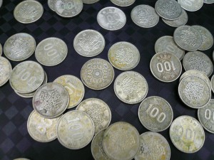 100円銀貨買取箕面