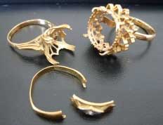 壊れたアクセサリーの買取は大吉長崎小樽店