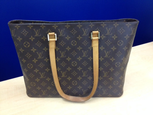 ルイヴィトンのバッグお買取しました。