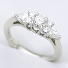 ダイヤの指輪の買取なら大吉津田沼店へ