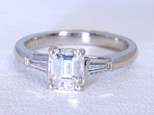 大吉祖師ヶ谷大蔵店ではダイヤモンドの買取が２０%アップ中です！