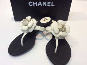 シャネルのビーチサンダルをお買取させて頂きました!大吉岩出店です。