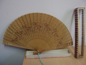 白檀扇　鶴模様