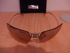 関内伊勢佐木町の大吉です。サングラスをお買取りいたしました。