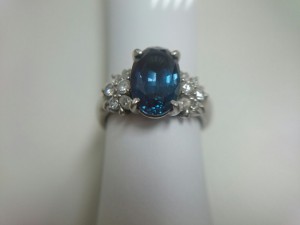 プラチナリング 色石付 お買取しました。大吉岩出店