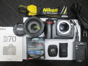 NIKONのカメラ セットで高額買取、大吉稲毛店です