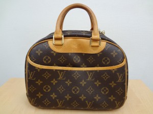 草加 ルイ・ヴィトン 買取