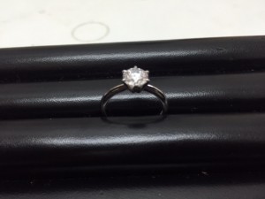 ダイヤ付きプラチナリング