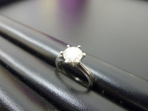 ダイヤの高価買取は大吉久留米店へ