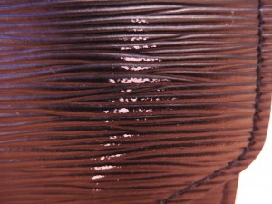 関内伊勢佐木町の大吉です。ビジネスバッグをお買取りいたしました。