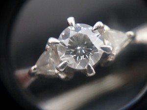 ダイヤモンド 大東市