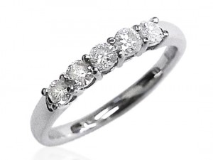 小さなダイヤモンドでも問題なし,買取り専門店大吉リーベル王寺店