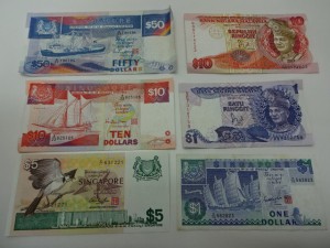 外国銭や外国の紙幣お金の買取は「大吉　調布店」にお任せ下さい！