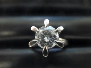 東武練馬でダイヤモンドを高価買取中です。 大吉 東武練馬店