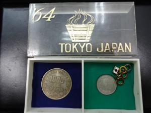 記念硬貨の買取は「大吉　調布店」です
