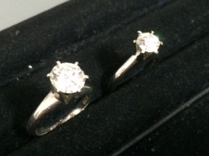 古いデザインのダイヤリングももちろん高価買取!大吉 調布店