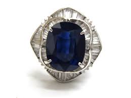 ダイヤは勿論、色石の買取も大吉津田沼店へ