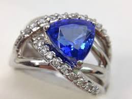 ダイヤは勿論、タンザナイトの買取なら大吉津田沼店へ